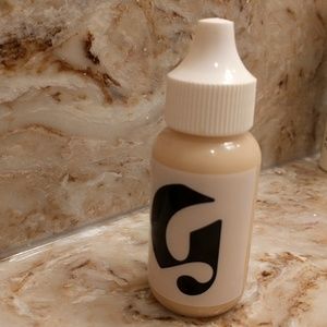 SOLD!!! Glossier Perfecting Skin Tint Light