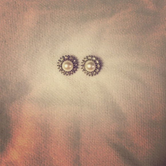 Pearl stud earrings