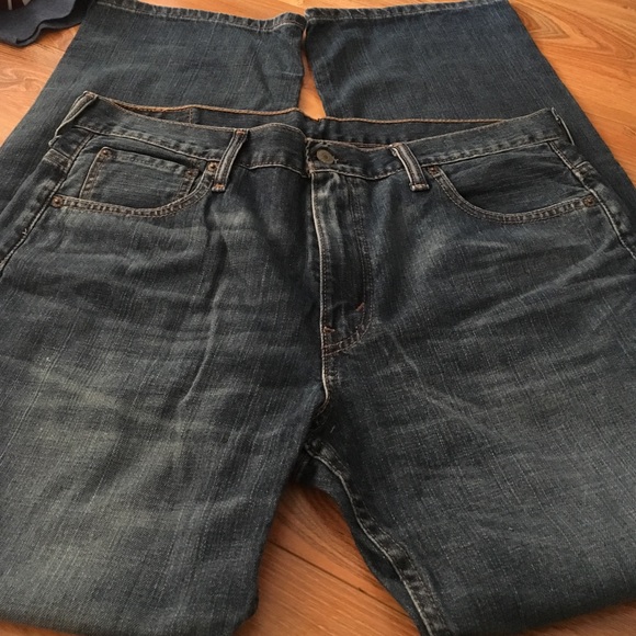 NWT Levi's 569 Dark Wash Jeans
