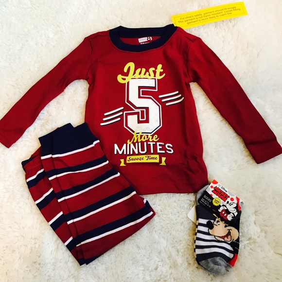 NWT 18-24 months Crazy8 PJ with Mickey Mouse Socks - Picture 2 of 4