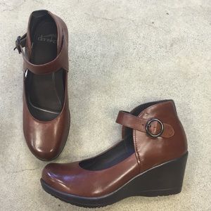 Dansko rebel shoes