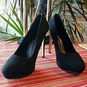Black High Heels