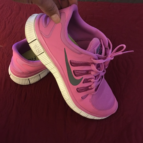 ❌SOLD❌Nike Free Runs - Picture 4 of 4