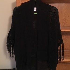 BKE Fringe Sleeved Sweater