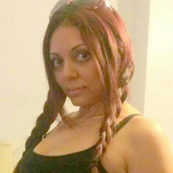 Meet your Posher, Nidia