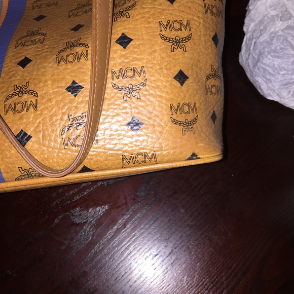 ❌SOLD❌Authentic mcm bag - Picture 3 of 4