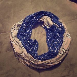 University of Kentucky infinity scarf