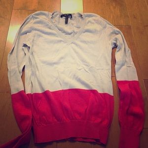 BCBG Two-Toned V Neck Sweater sz S
