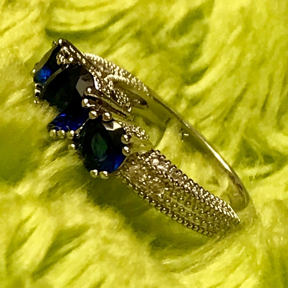 Natural 2.66CT Sapphire Diamond 14K White Gold