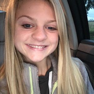 Meet your Posher, Mallory