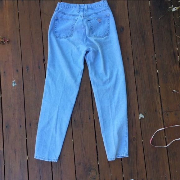 • vintage guess jeans • - Picture 3 of 4