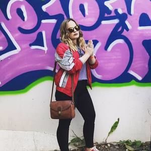 Meet your Posher, Kayla