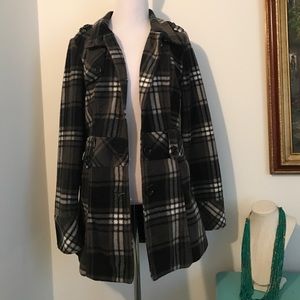 ⭐️CLEARANCE⭐️ Black plaid pea coat