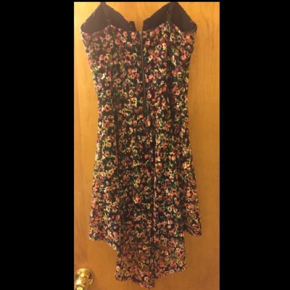 Flower Dress - Picture 2 of 3