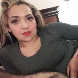 Meet your Posher, Raquel