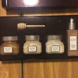 Laura Mercier bath & body set