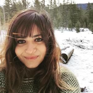 Meet your Posher, Hania