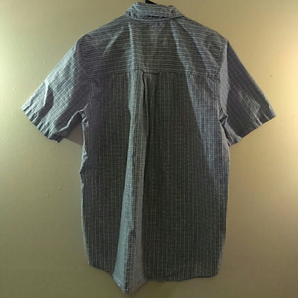 Men's Chaps button down - Picture 2 of 3