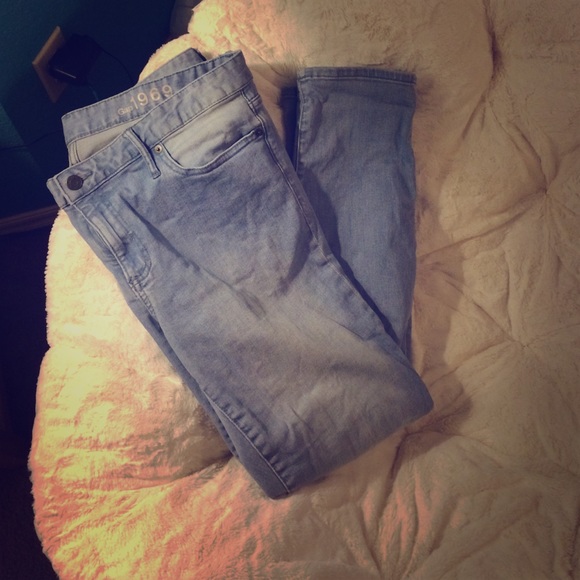GAP light wash jeans
