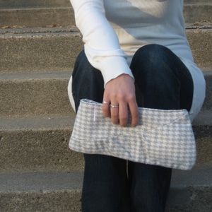 Houndstooth clutch Houndstooth clutch 