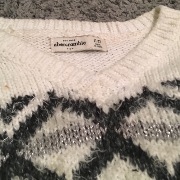 Sweater - Picture 2 of 3