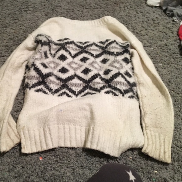 Sweater - Picture 3 of 3