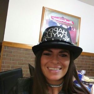 Meet your Posher, Mandy