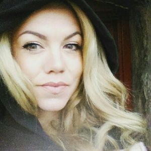 Meet your Posher, Candace