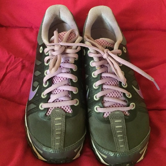 Nike Tennis Shoes