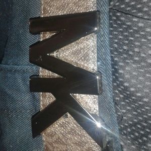 Meet your Posher, Johnny