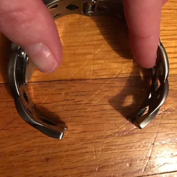 Watch - Picture 3 of 3