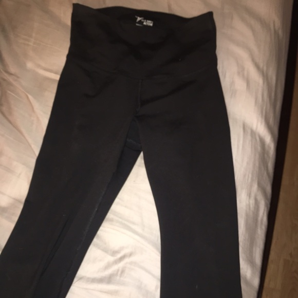 Old navy black workout pants (small)