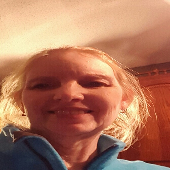 Meet your Posher, Deana