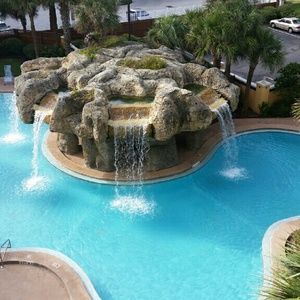 Meet your Posher, Sherika