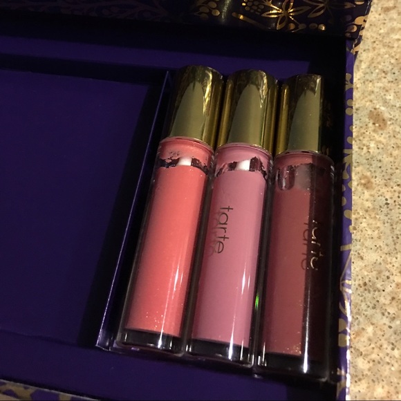 3 piece Tarte lip gloss - never used