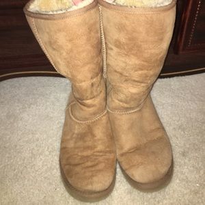 Chestnut Tall Uggs size 7