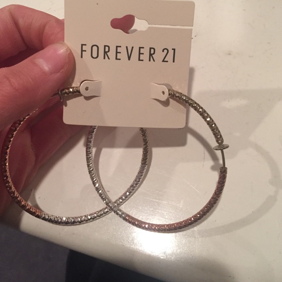 NWT Forever 21 multi-colored earrings