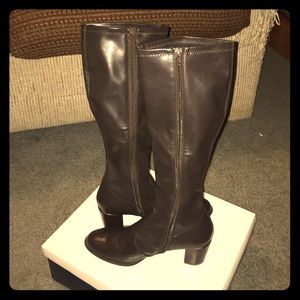 Karen Scott Lucca Boots