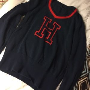 Woman's Tommy Hilfiger vneck