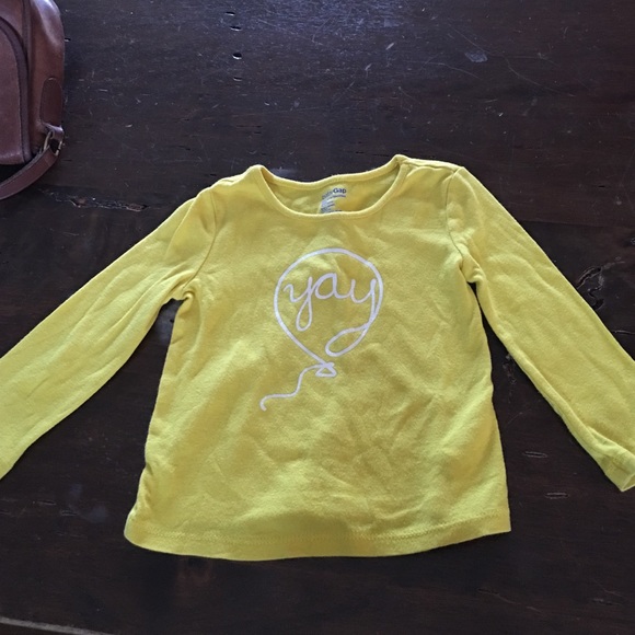 Gap shirt
