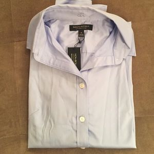 BANANA REPUBLIC BLUE Button-Down