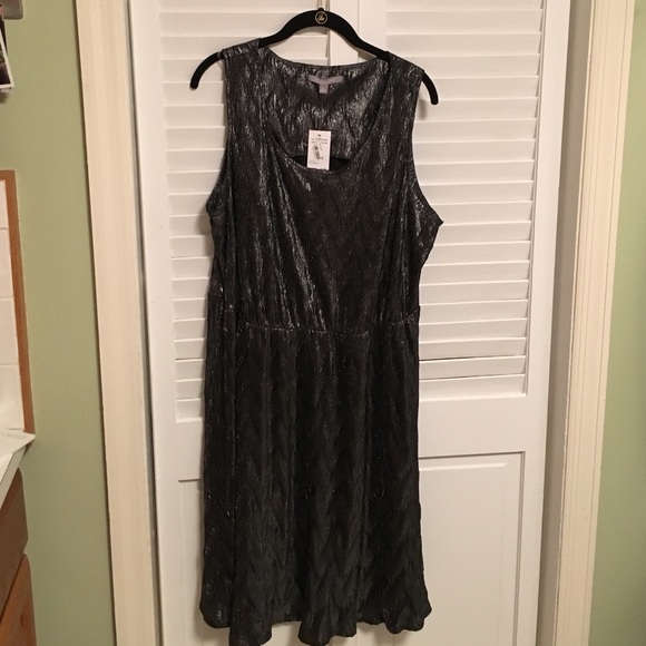 NY Collection Sleeveless Scoop-Neck Silver Dress