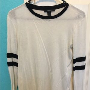 Long sleeve semi - cropped tee