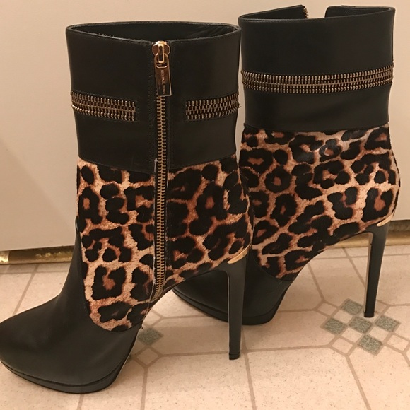 Brand new Micheal Kors boots , never been worn.