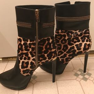 Brand new Micheal Kors boots , never been worn.