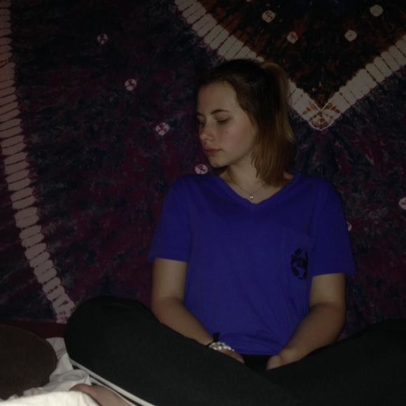 Meet your Posher, Camile - Picture 1 of 1