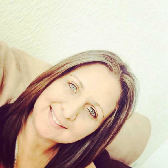 Meet your Posher, Paola - Picture 1 of 1