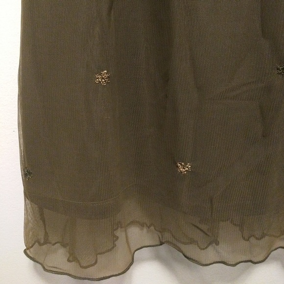 Hand-Embroidered Cocktail Dress - Picture 4 of 4