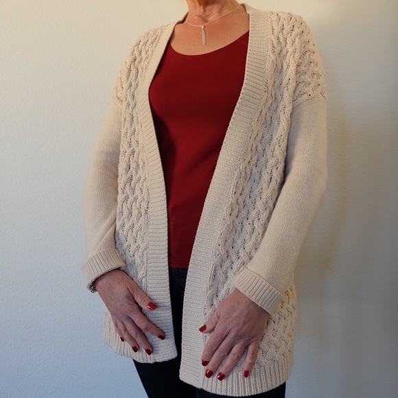 Warm and cozy Gap sweater - Picture 1 of 4