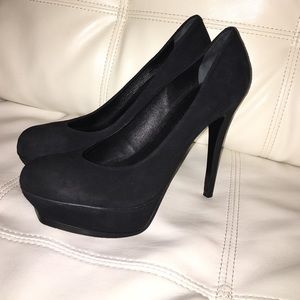 Pour la Victoire black heels